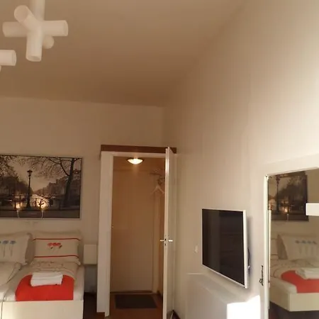 Pansiyon Julia Amsterdam