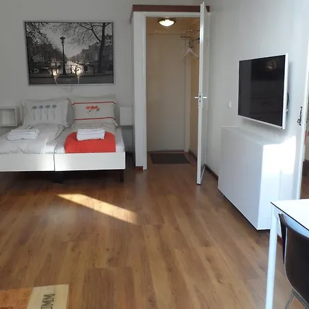Julia Pansiyon Amsterdam
